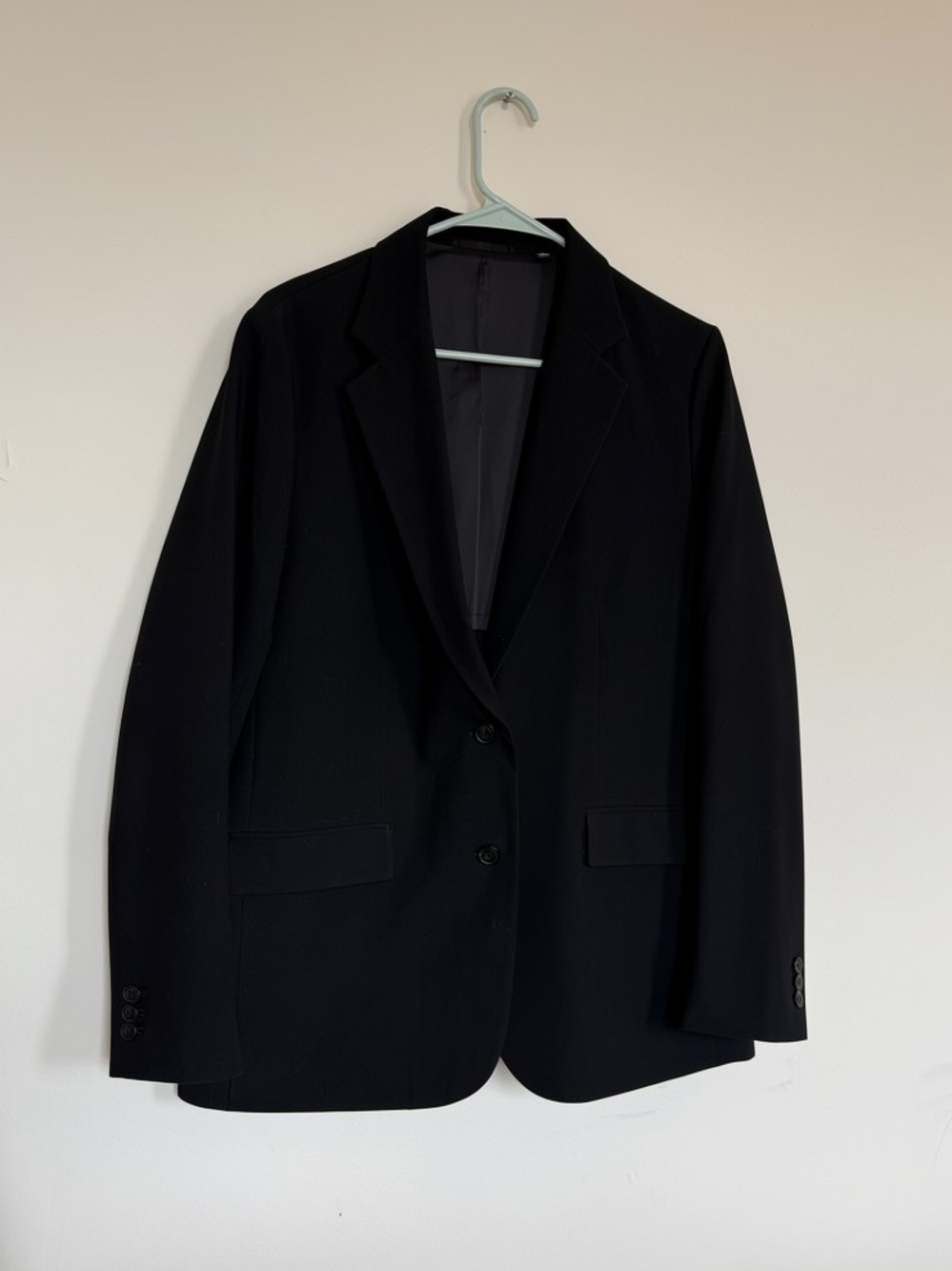 Uniqlo Oversized Black Blazer M Two-Button Structured Work Office